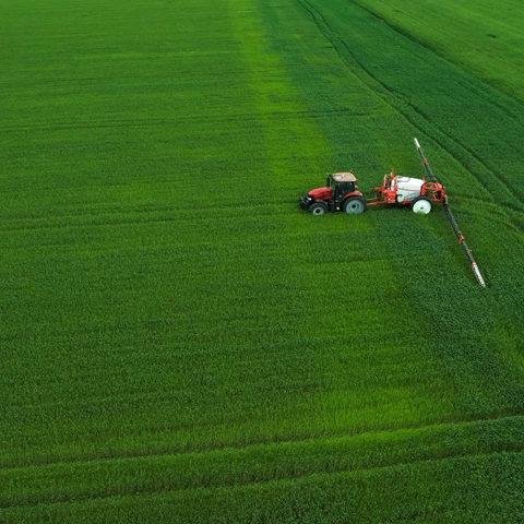 Butyldiglikol BDG w preparatach rolniczych